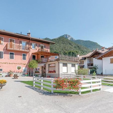 Ledro Lake Suite "Pur" Mezzolago Exterior photo